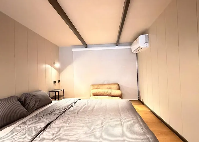 別墅 Luxury Loft 3br Sleeps 10 Near Bts Silom *