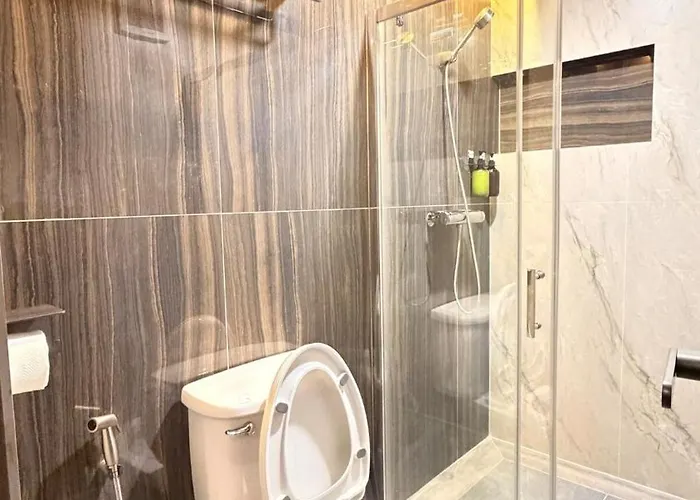 別墅 Luxury Loft 3br Sleeps 10 Near Bts Silom *