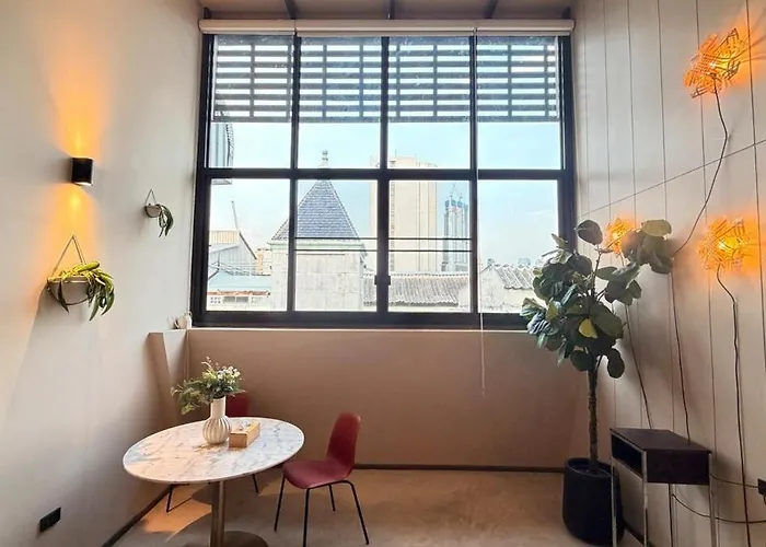 Luxury Loft 3br Sleeps 10 Near Bts Silom 曼谷