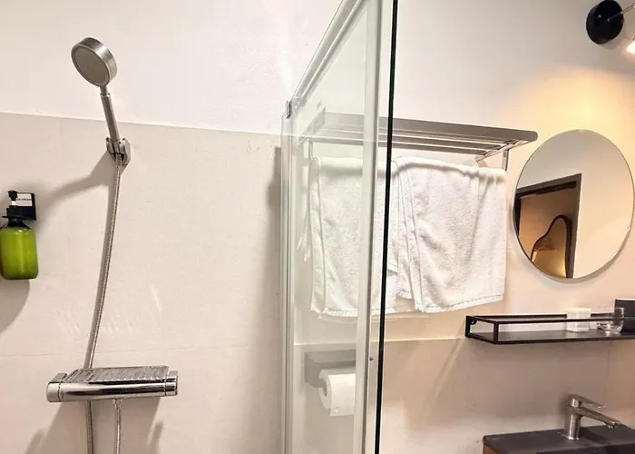 Luxury Loft 3br Sleeps 10 Near Bts Silom 別墅